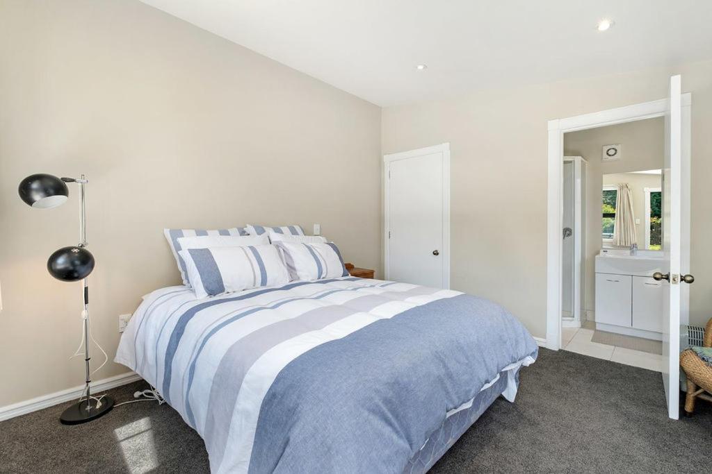 Lavender Country Cottage - Arrowtown Holiday Home Екстер'єр фото